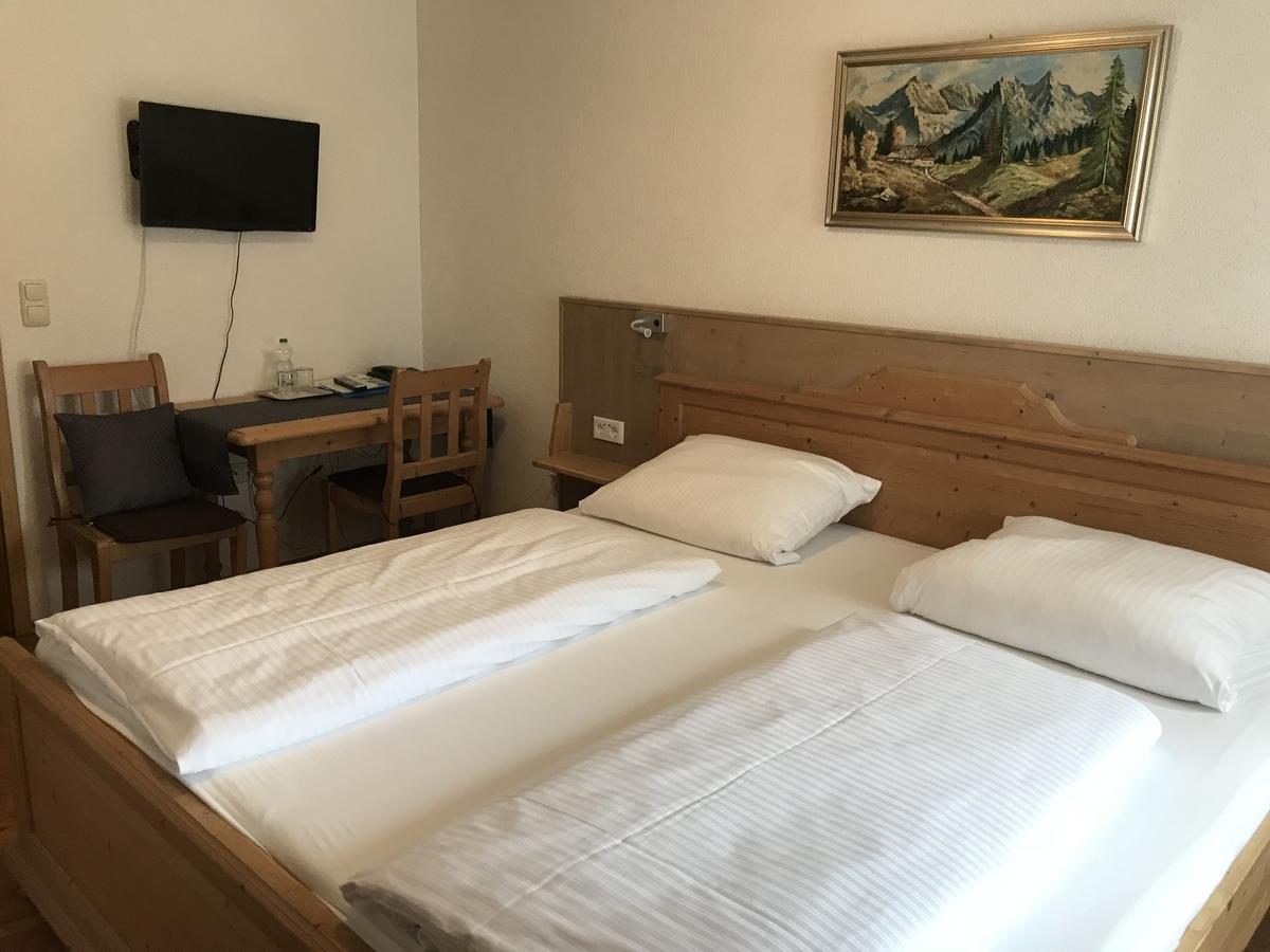 Gasthof Stern Hotel Greding Buitenkant foto